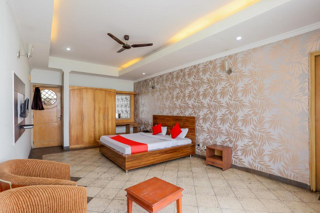 OYO 71042 Sahara Estate Gorakhpur Exterior foto