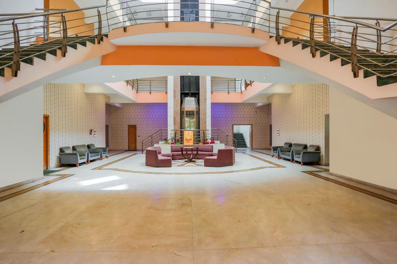 OYO 71042 Sahara Estate Gorakhpur Exterior foto